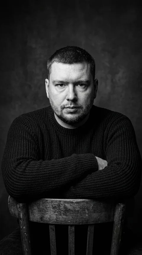 Мужской, стул, брутальное ЧБ